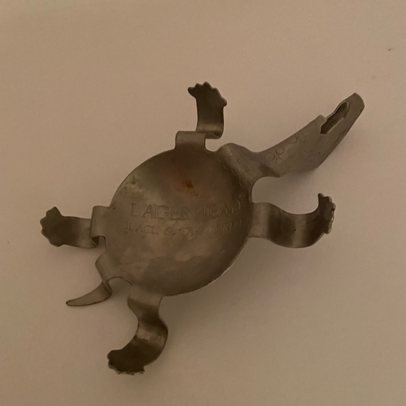 Lagerhead Black & Tan Snapper Turtle Bottle Opener - Picture 5 of 7